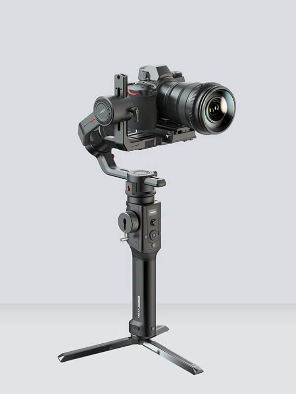 15 Best Gimbals For DSLR Cameras [Full 2023 Guide!]